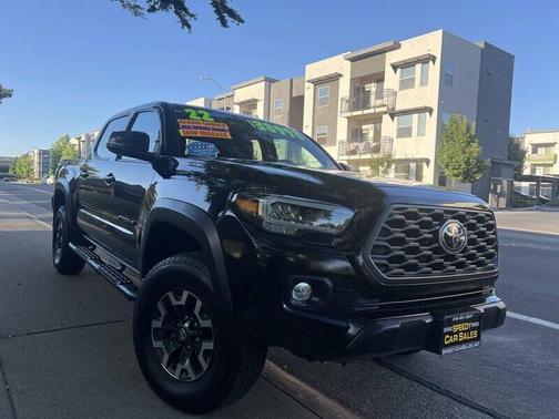 Midnight Black Metallic 2022 Toyota Tacoma TRD Off Road