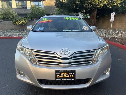 Classic Silver Metallic 2011 Toyota Venza Base