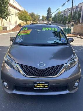 2012 Toyota Sienna SE