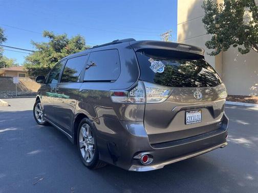 2012 Toyota Sienna SE