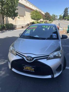 Classic Silver Metallic 2015 Toyota Yaris L