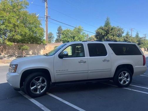 2014 Chevrolet Suburban 1500 LTZ
