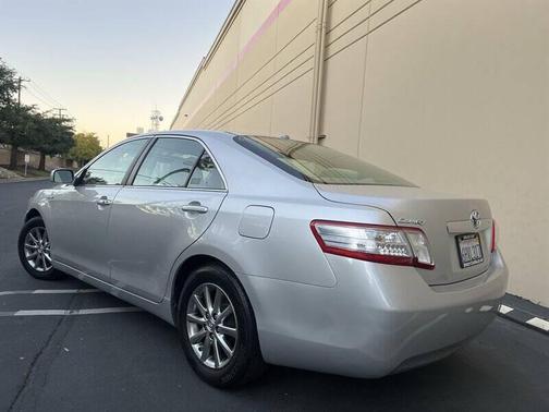 2010 Toyota Camry Hybrid Base