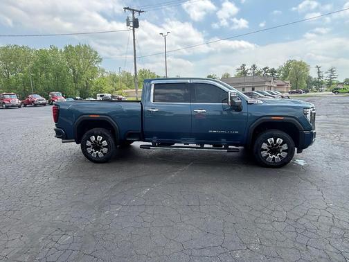 2024 GMC Sierra 2500 Denali