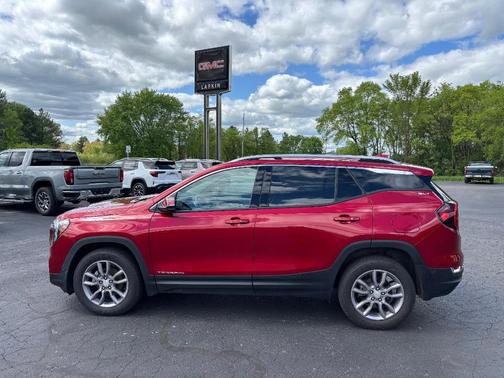 2024 GMC Terrain SLT