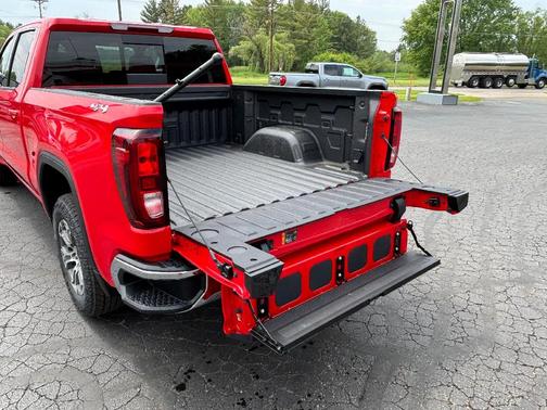 2025 GMC Sierra 1500 SLE