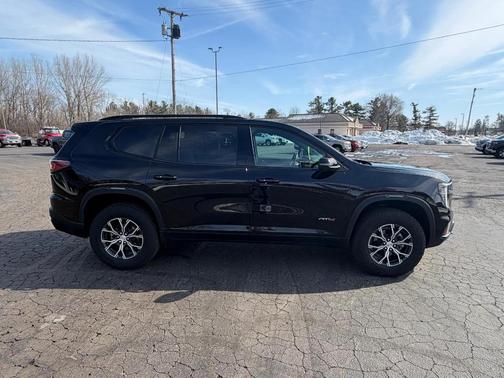 2024 GMC Acadia AT4