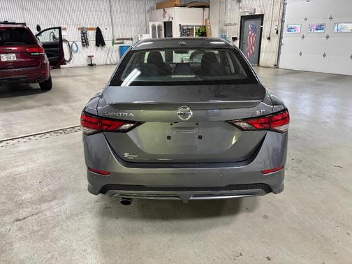 2022 Nissan Sentra SR