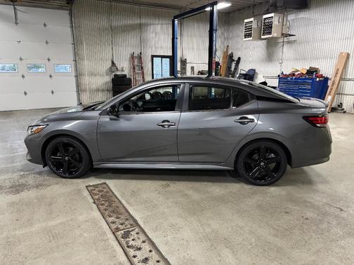 2022 Nissan Sentra SR