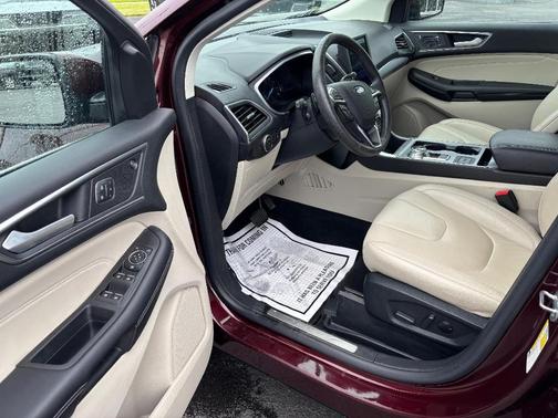 2021 Ford Edge Titanium