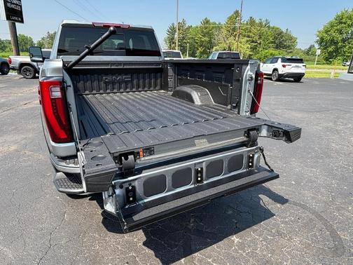 2025 GMC Sierra 2500 SLT