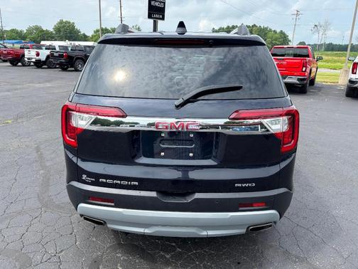 2021 GMC Acadia SLT