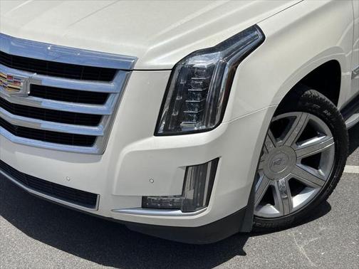2015 Cadillac Escalade Luxury