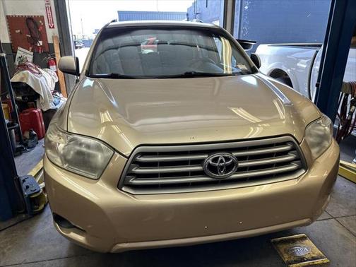 2010 Toyota Highlander SE