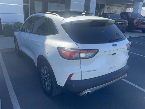 2020 Ford Escape Titanium
