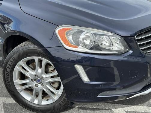 2016 Volvo XC60 T5 Drive-E Premier