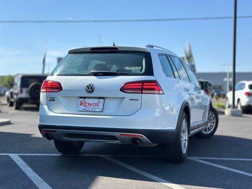 2019 Volkswagen Golf Alltrack TSI S