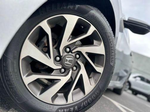 White 2017 Honda Civic EX