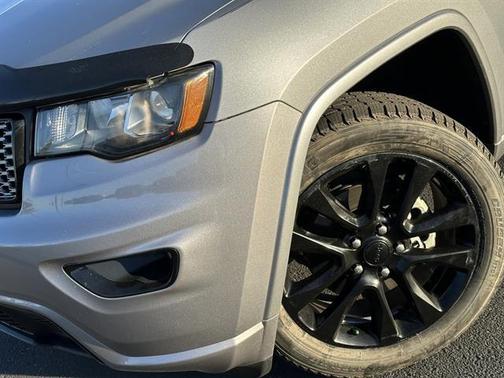 2017 Jeep Grand Cherokee Altitude