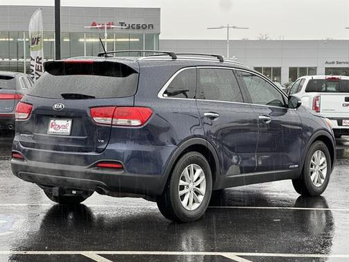 2018 Kia Sorento LX