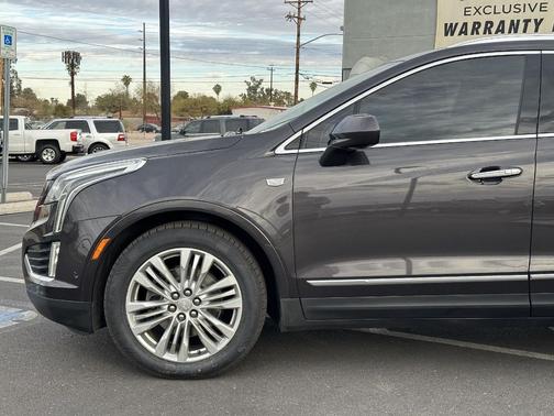 2017 Cadillac XT5 Premium Luxury