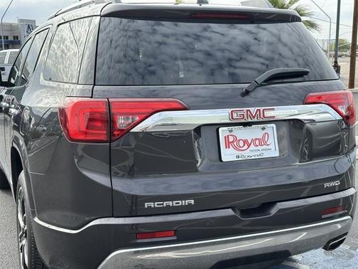 2017 GMC Acadia Denali