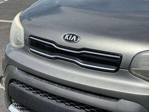 Titanium Gray 2018 Kia Soul +