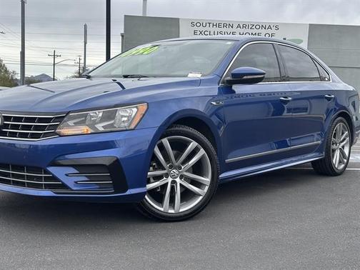 2017 Volkswagen Passat 1.8T R-Line w/Comfort