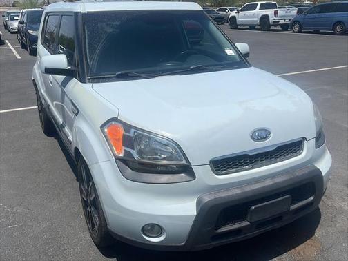 2010 Kia Soul +