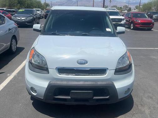 2010 Kia Soul +
