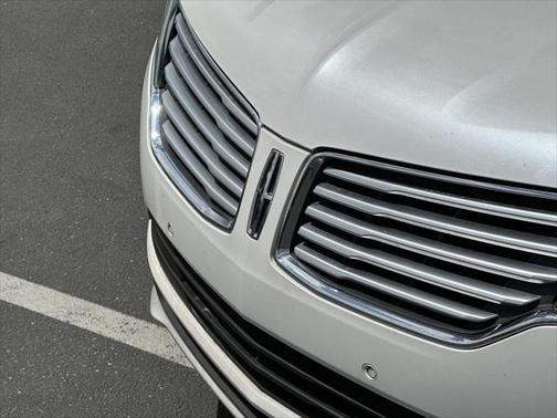 2015 Lincoln MKC Base