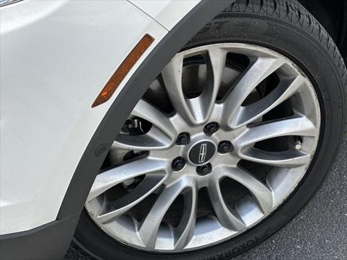 2015 Lincoln MKC Base