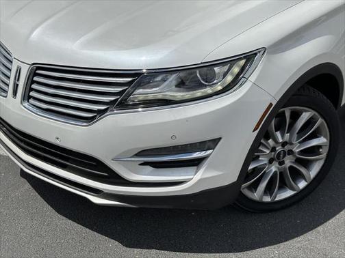 2015 Lincoln MKC Base