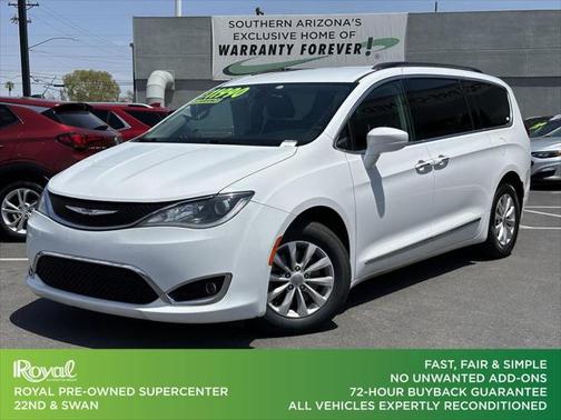 2017 Chrysler Pacifica Touring-L
