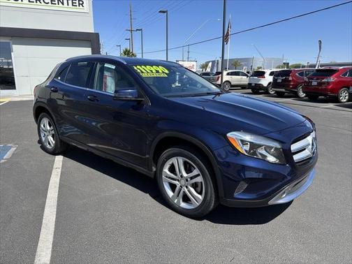 2017 Mercedes-Benz GLA 250 Base
