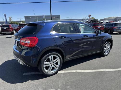 2017 Mercedes-Benz GLA 250 Base