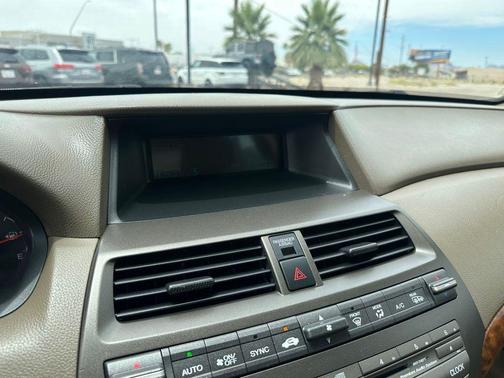Alabaster Silver Metallic 2010 Honda Accord EX-L