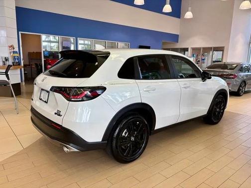 2026 Honda HR-V 2WD Sport