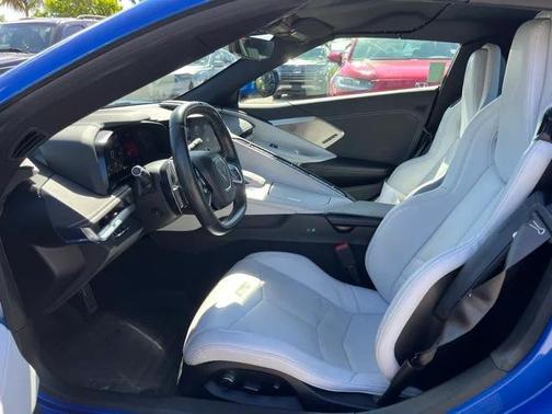 2021 Chevrolet Corvette Stingray w/2LT