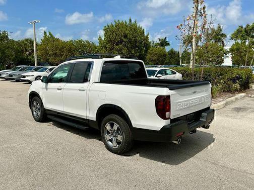 Platinum White Pearl 2026 Honda Ridgeline RTL