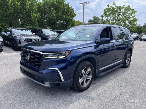 Obsidian Blue Pearl 2024 Honda Pilot EX-L 7 Passenger