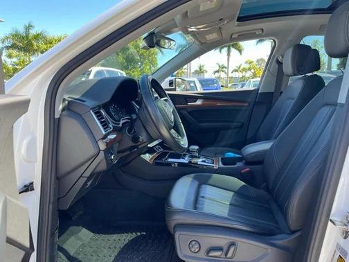 2023 Audi Q5 40 Premium