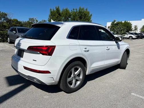 2023 Audi Q5 40 Premium