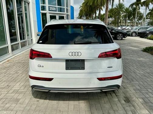 2023 Audi Q5 40 Premium