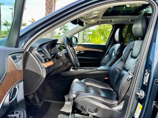 2018 Volvo XC90 T6 Inscription