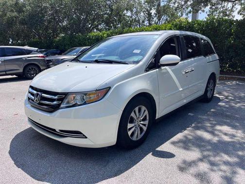 White Diamond Pearl 2017 Honda Odyssey EX-L