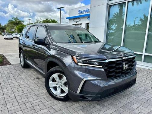 2023 Honda Pilot 2WD LX
