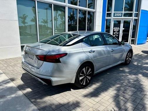 2021 Nissan Altima 2.5 SL