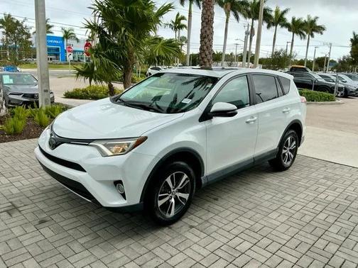 2018 Toyota RAV4 XLE