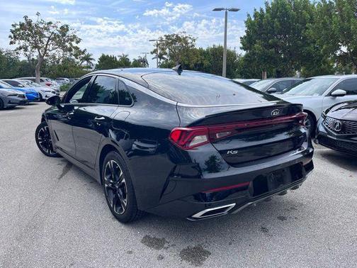 Ebony Black 2021 Kia K5 GT-Line